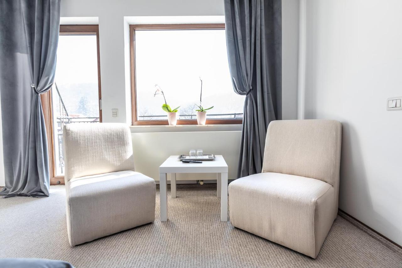 Emerald Residence Râșnov Zewnętrze zdjęcie