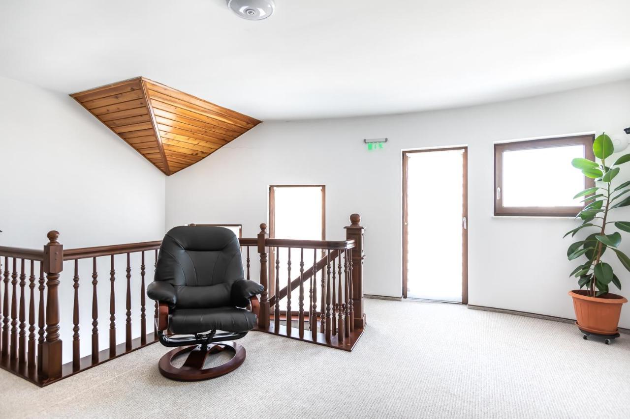Emerald Residence Râșnov Zewnętrze zdjęcie